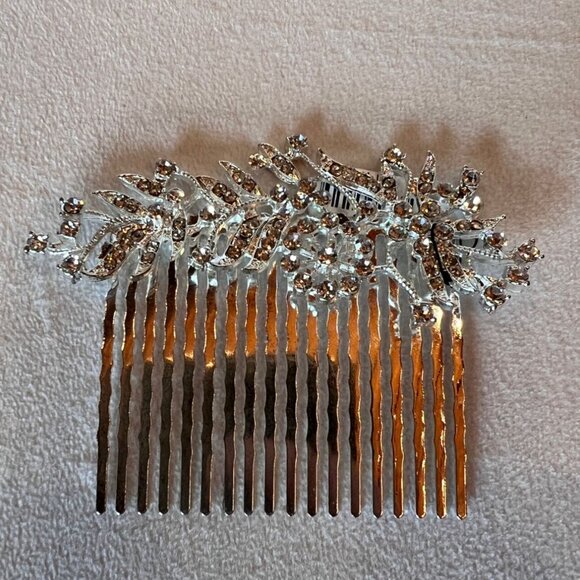 Silver Crystal Hair Comb - Picture 1 of 2